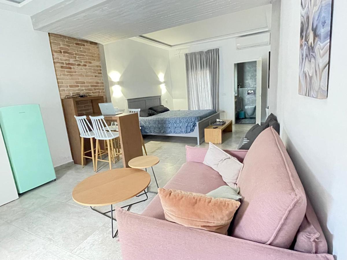 Carezza Apartments Preveza Exterior photo
